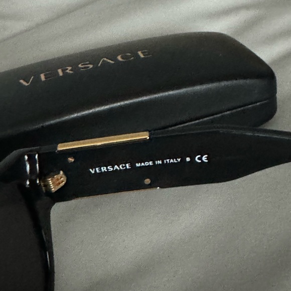 Versace Cat Eye Sunglasses - Picture 5 of 6